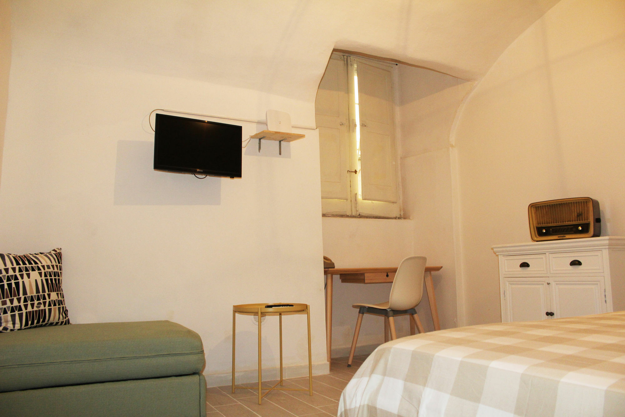 Monohouse Apartment เนเปิลส์ ภายนอก รูปภาพ